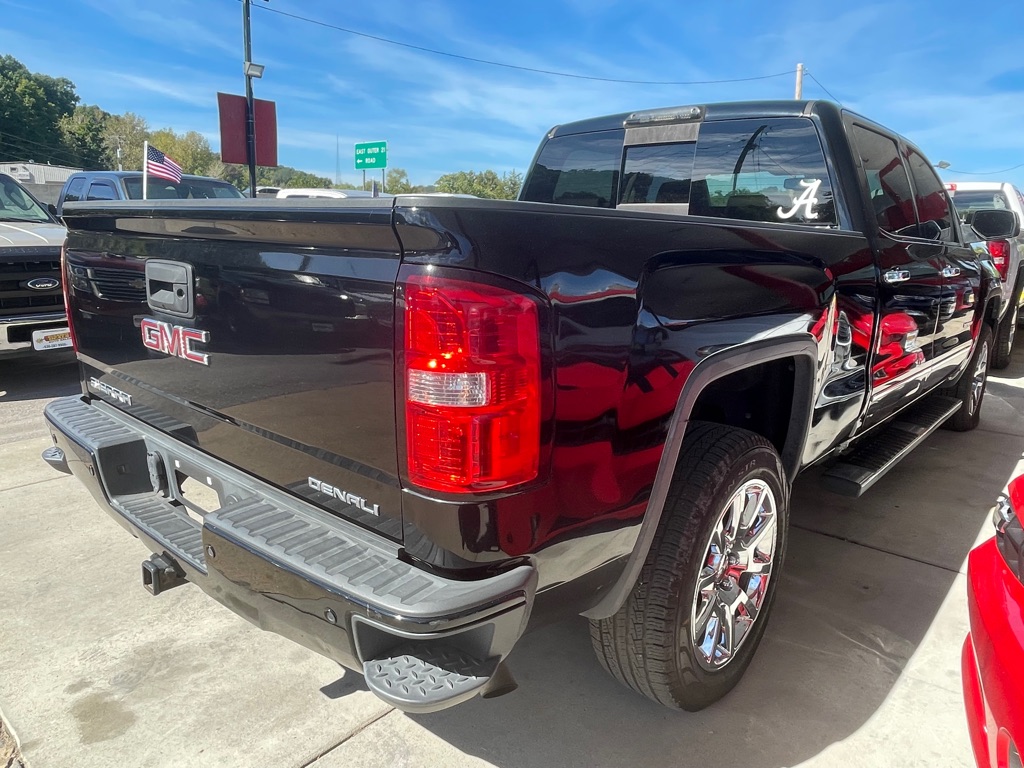 Photo 7 of this GMC SIERRA