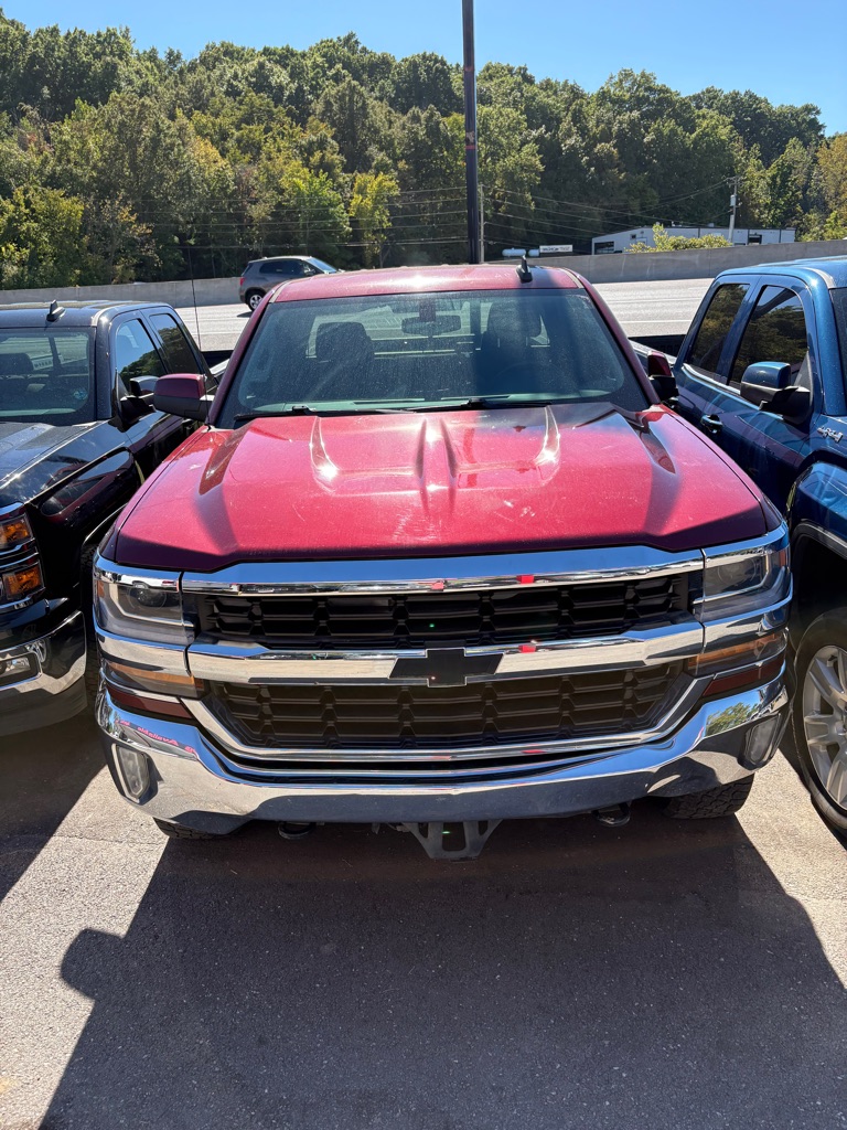 Photo 2 of this CHEVROLET SILVERADO 1500