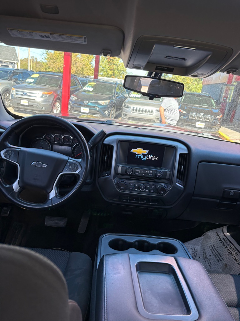Photo 8 of this CHEVROLET SILVERADO 1500