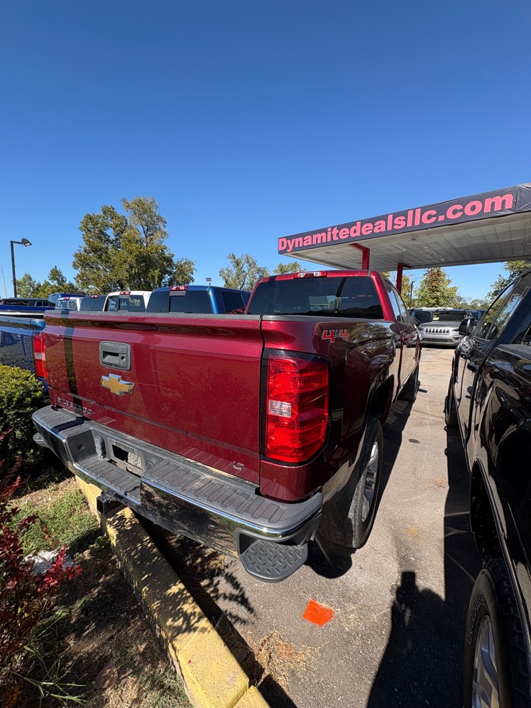 Photo 4 of this CHEVROLET SILVERADO 1500