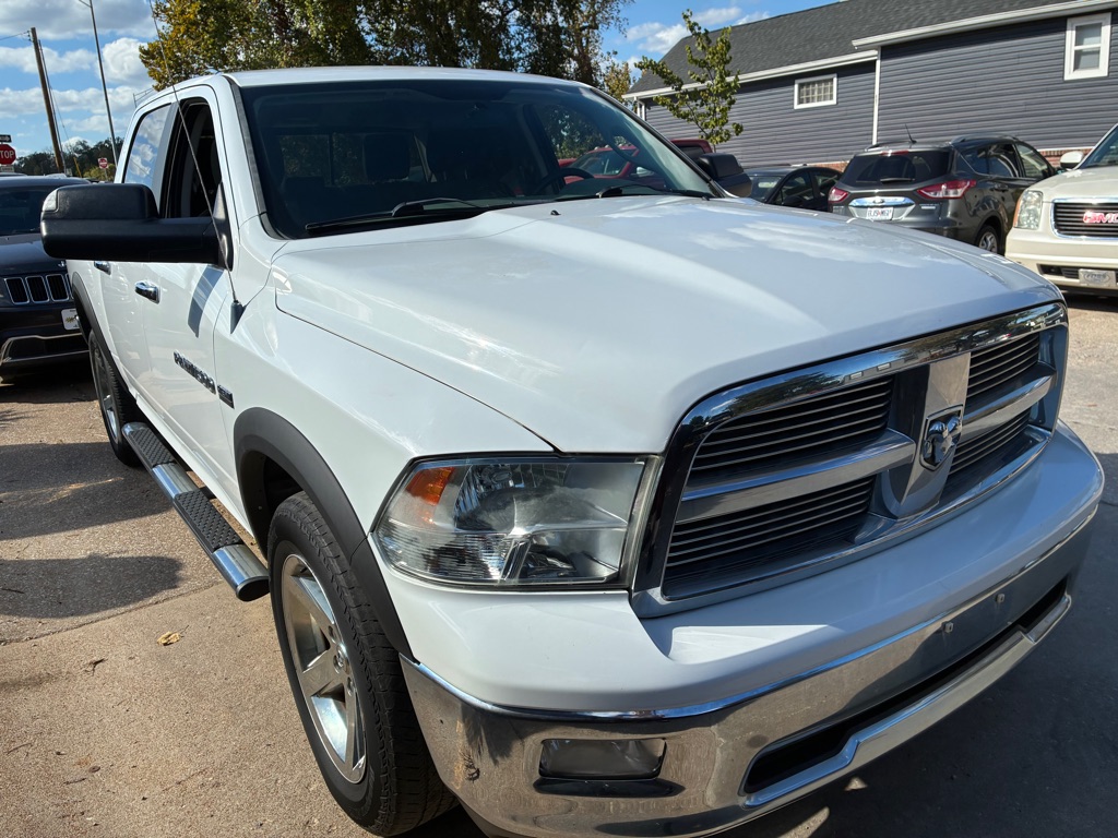 Photo 4 of this DODGE RAM 1500
