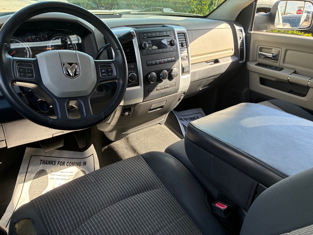 Photo 8 of this DODGE RAM 1500