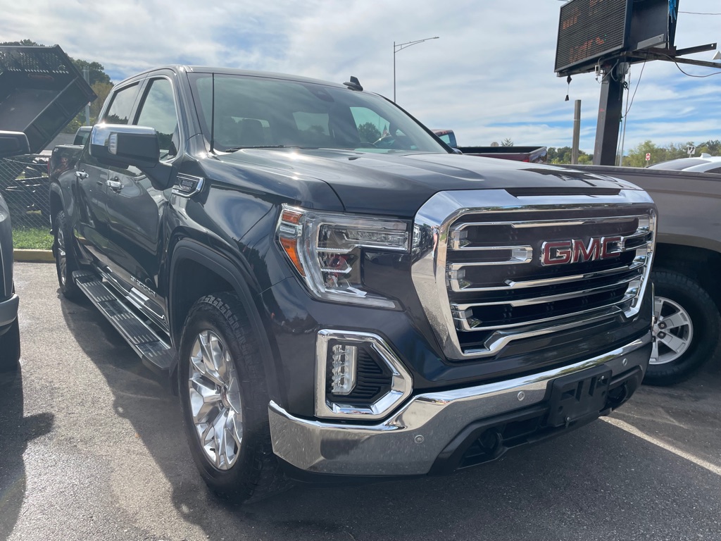 Photo 3 of this GMC SIERRA