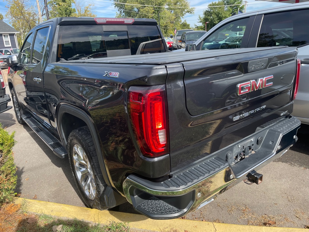 Photo 4 of this GMC SIERRA
