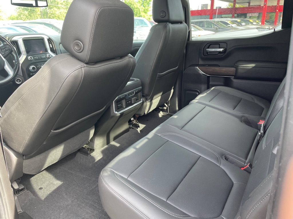 Photo 9 of this GMC SIERRA