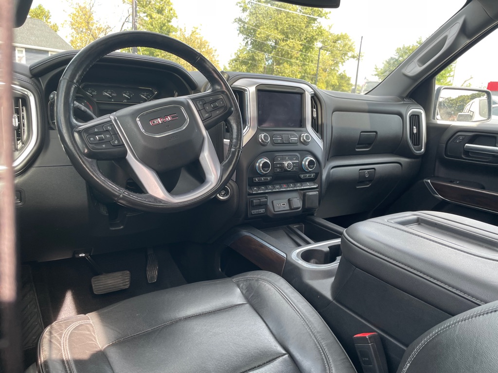 Photo 7 of this GMC SIERRA