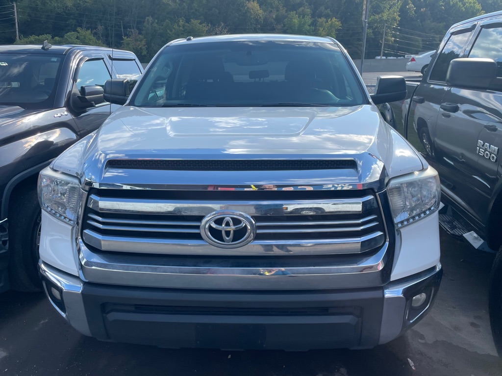 Photo 2 of this TOYOTA TUNDRA