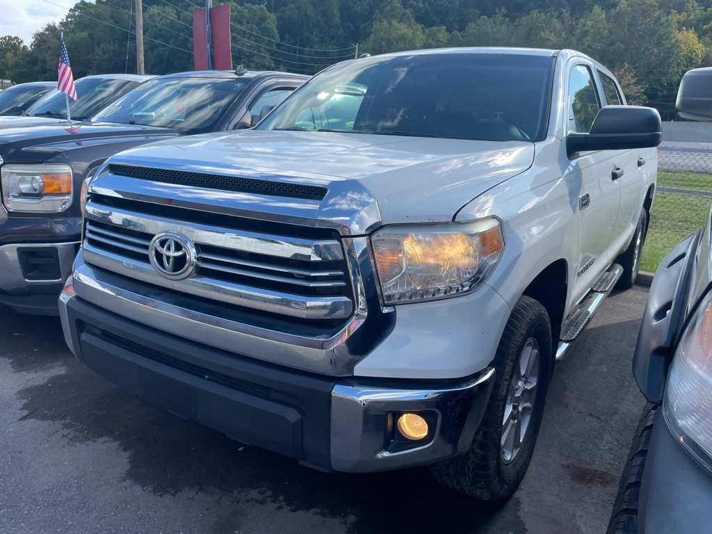 Photo 3 of this TOYOTA TUNDRA
