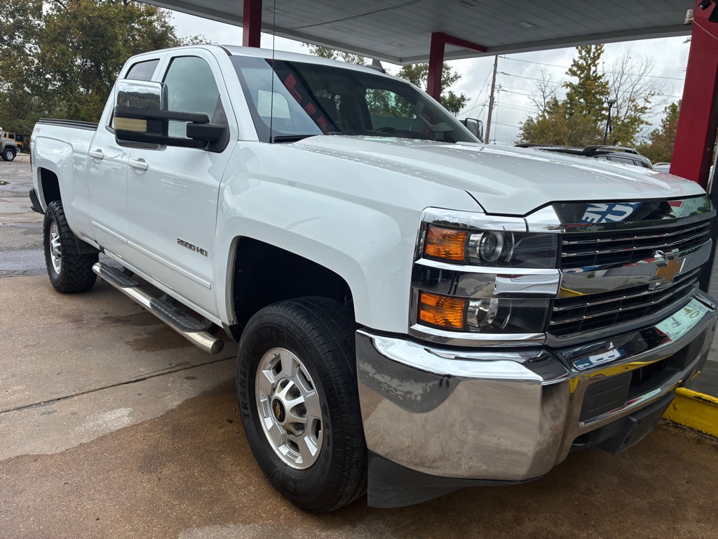 Photo 2 of this CHEVROLET SILVERADO 2500