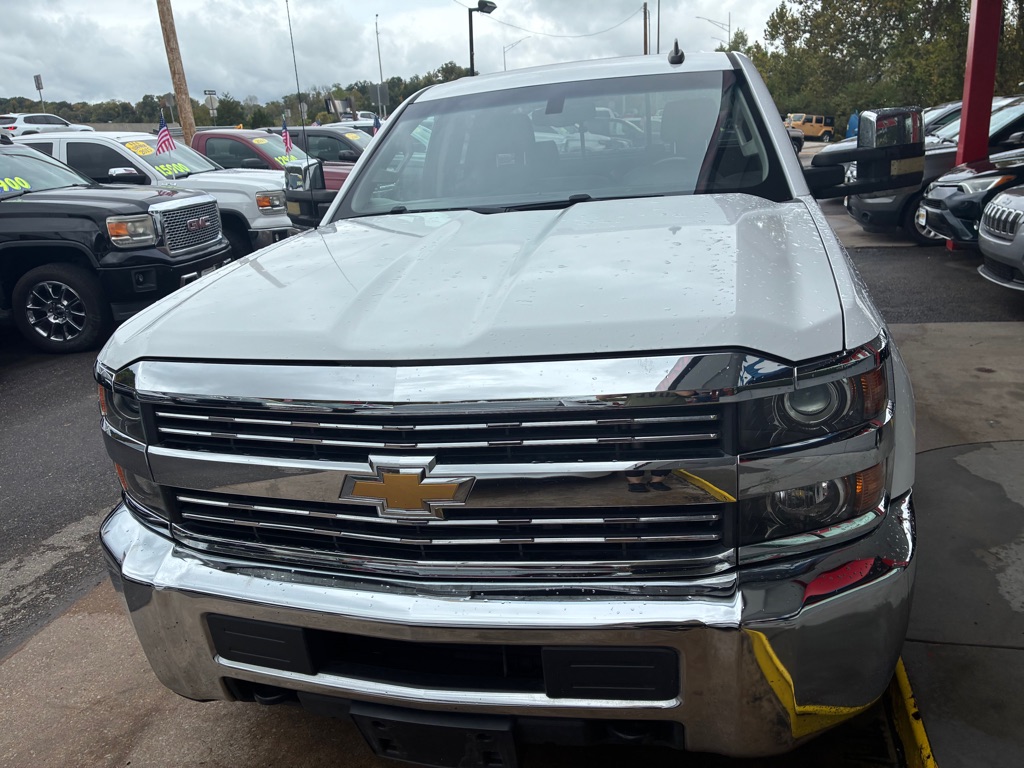 Photo 3 of this CHEVROLET SILVERADO 2500