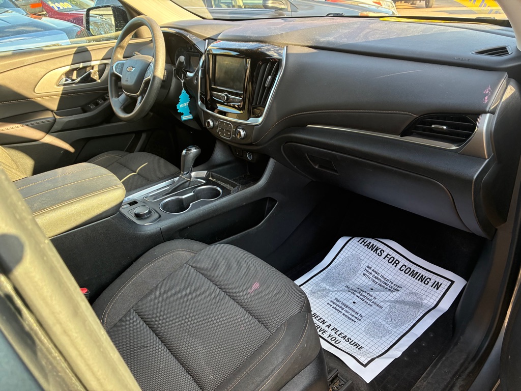 Photo 10 of this CHEVROLET TRAVERSE