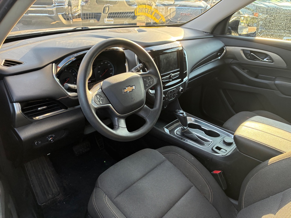Photo 8 of this CHEVROLET TRAVERSE