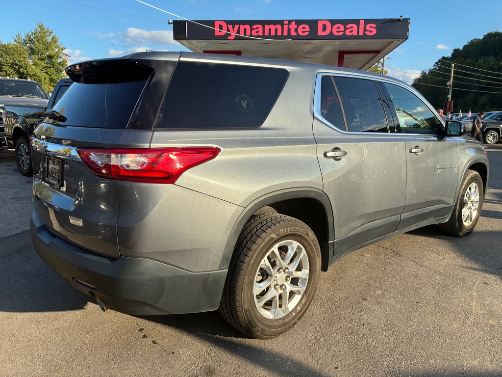 Photo 5 of this CHEVROLET TRAVERSE