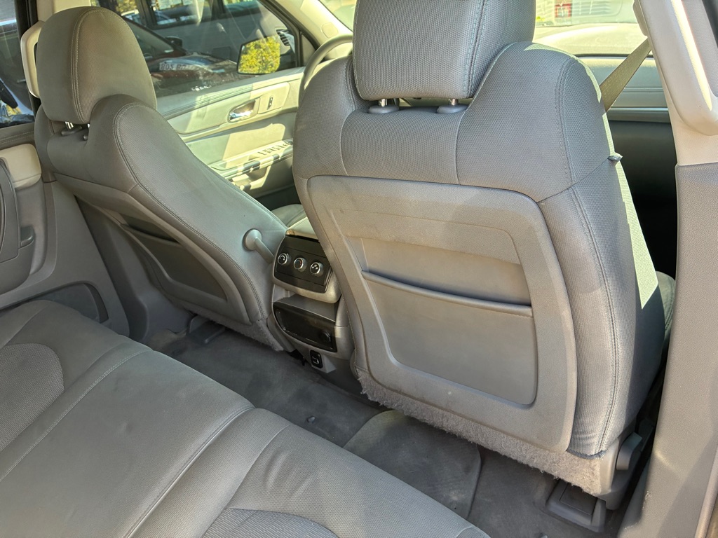 Photo 9 of this CHEVROLET TRAVERSE