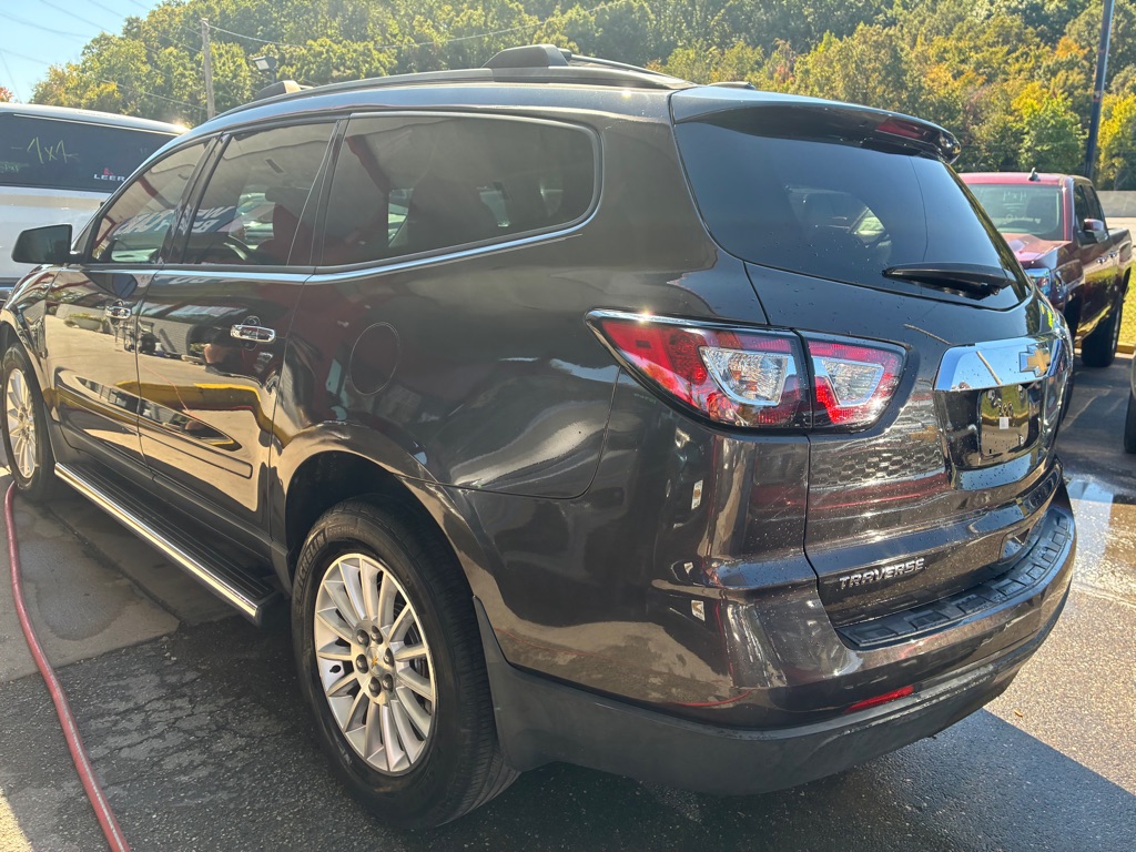 Photo 5 of this CHEVROLET TRAVERSE