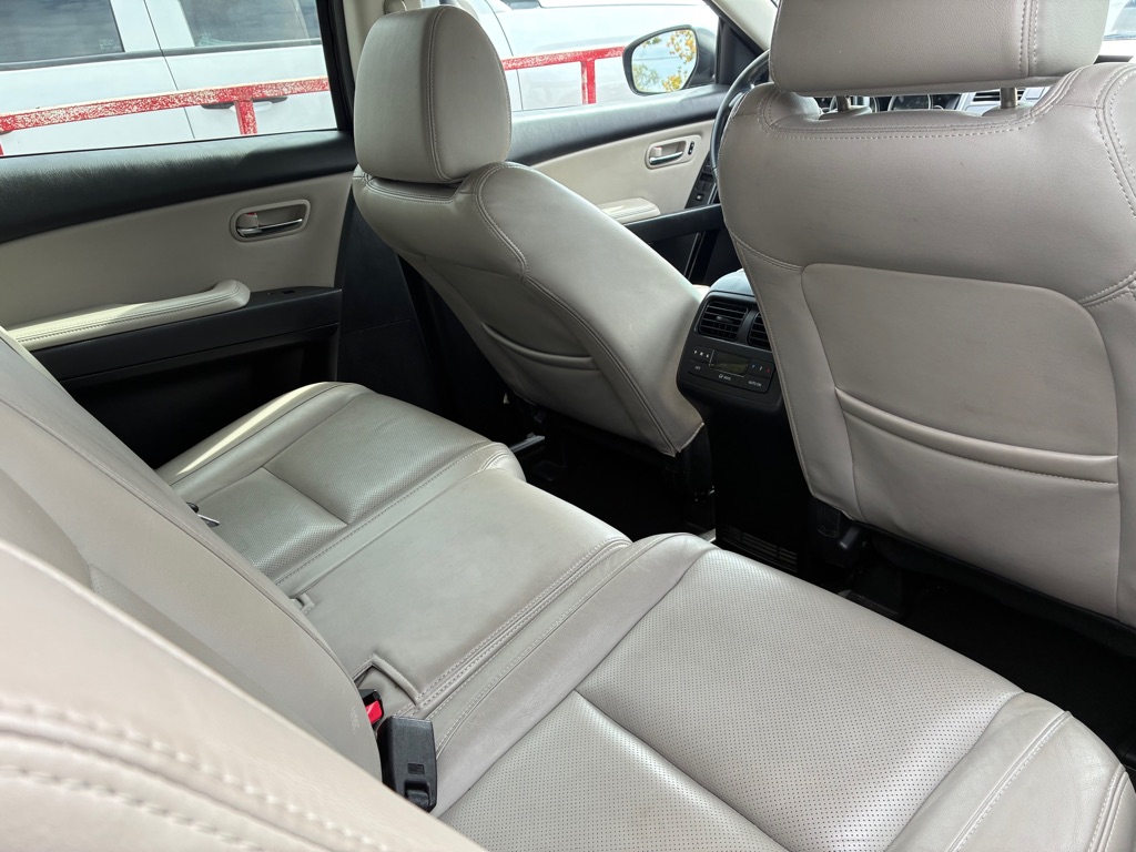 Photo 6 of this MAZDA CX-9