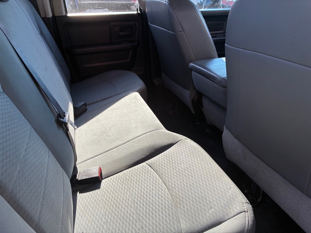 Photo 6 of this RAM 1500