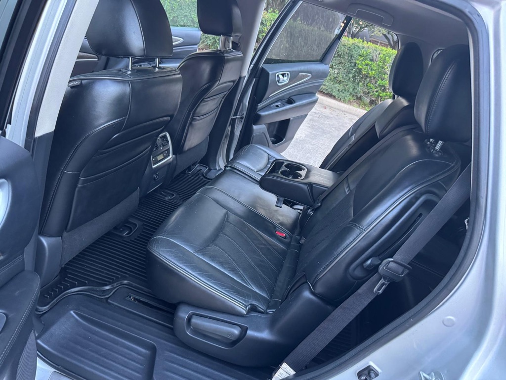 Photo 13 of this INFINITI QX60