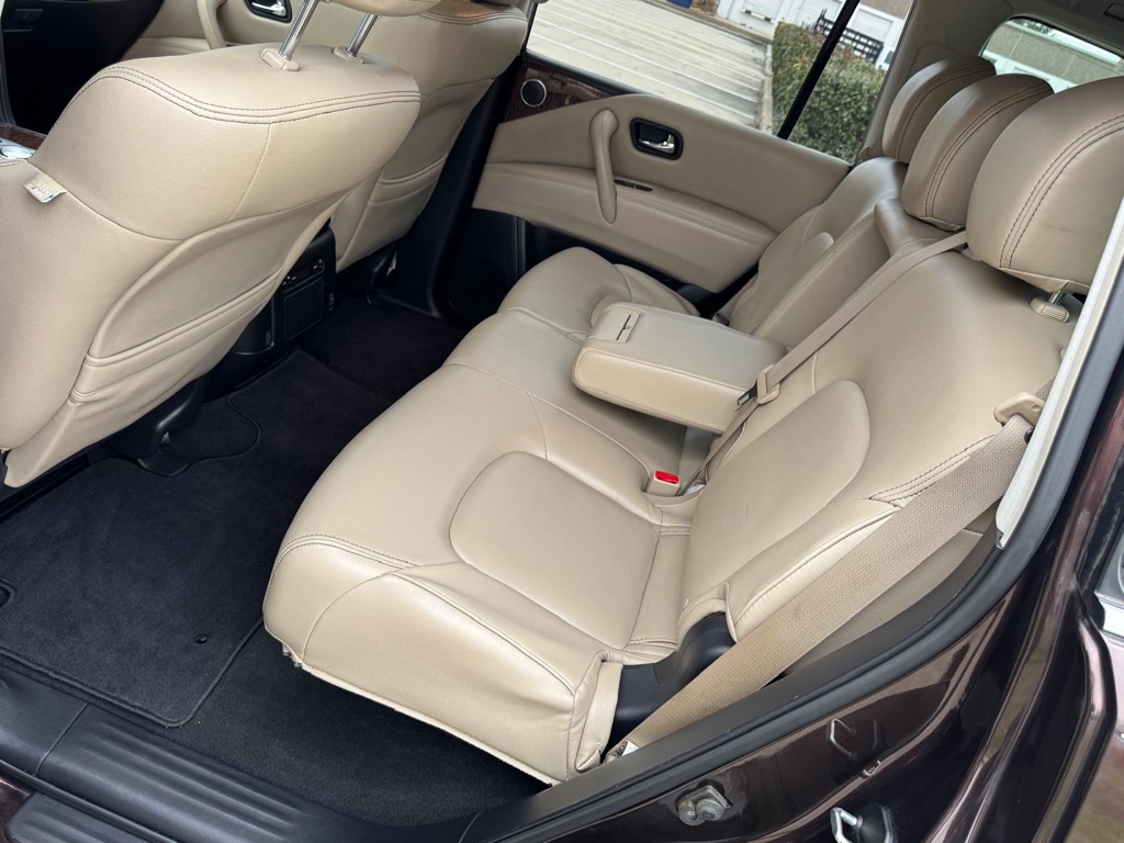 Photo 14 of this NISSAN ARMADA