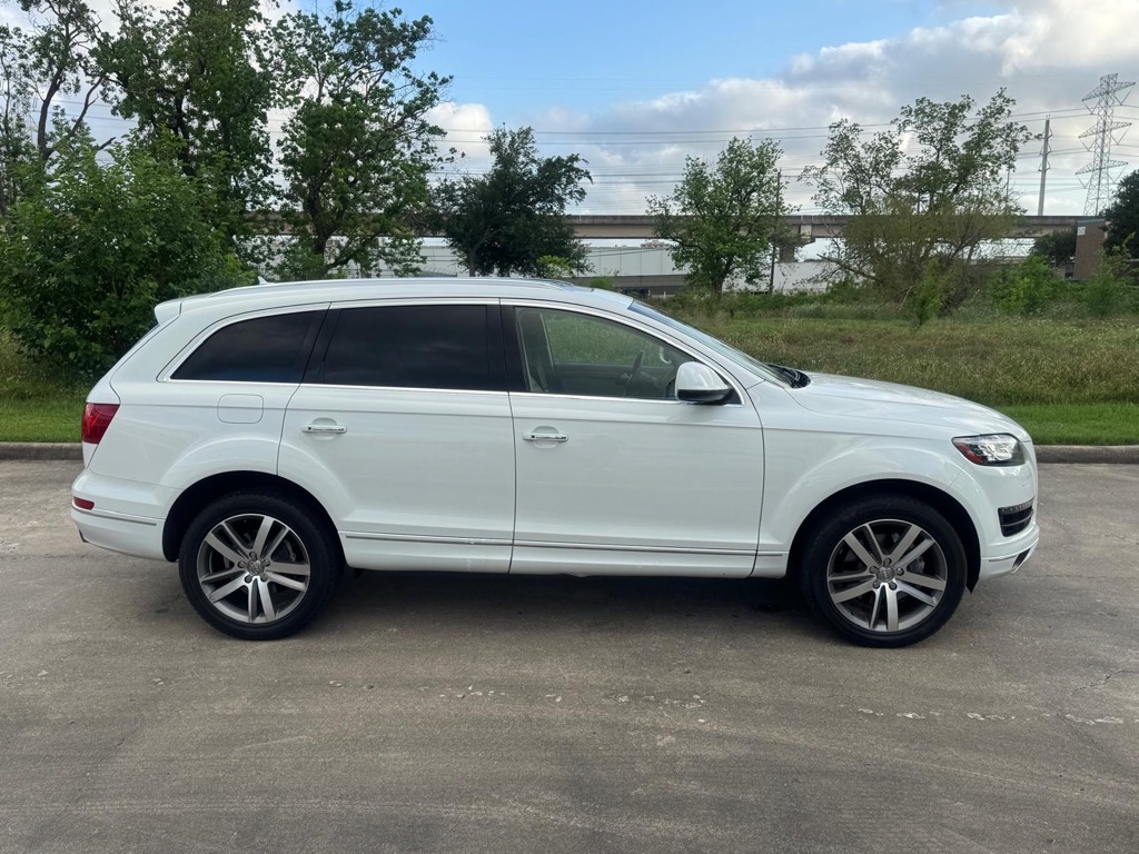 Photo 9 of this AUDI Q7