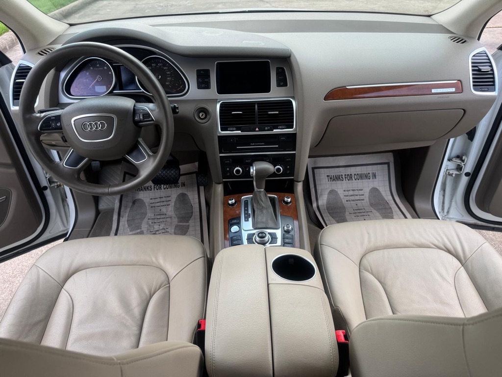 Photo 16 of this AUDI Q7