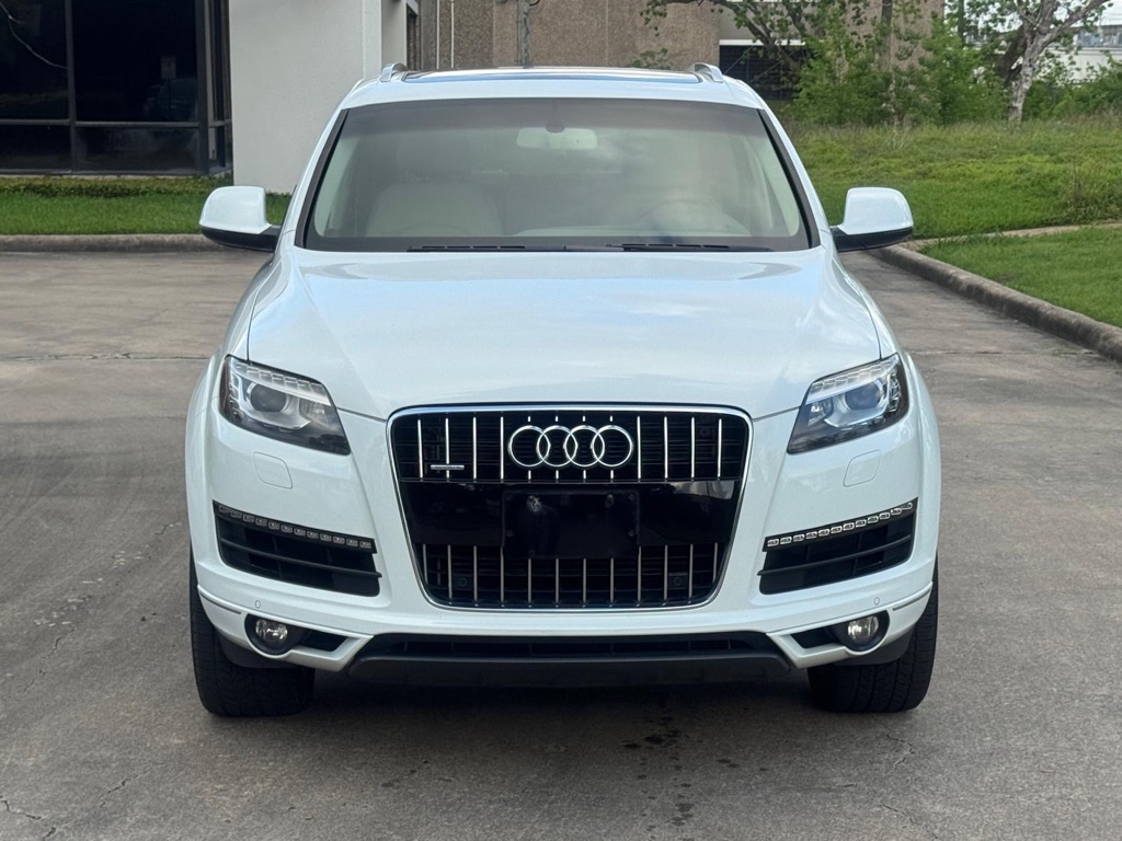 Photo 10 of this AUDI Q7