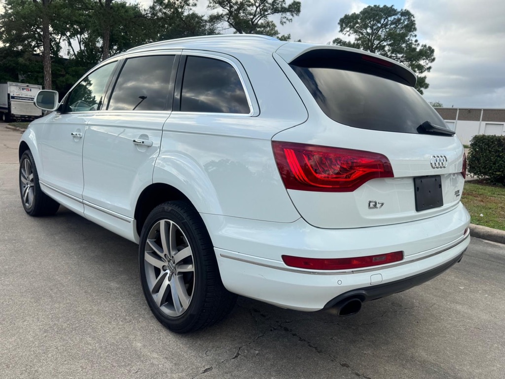 Photo 7 of this AUDI Q7