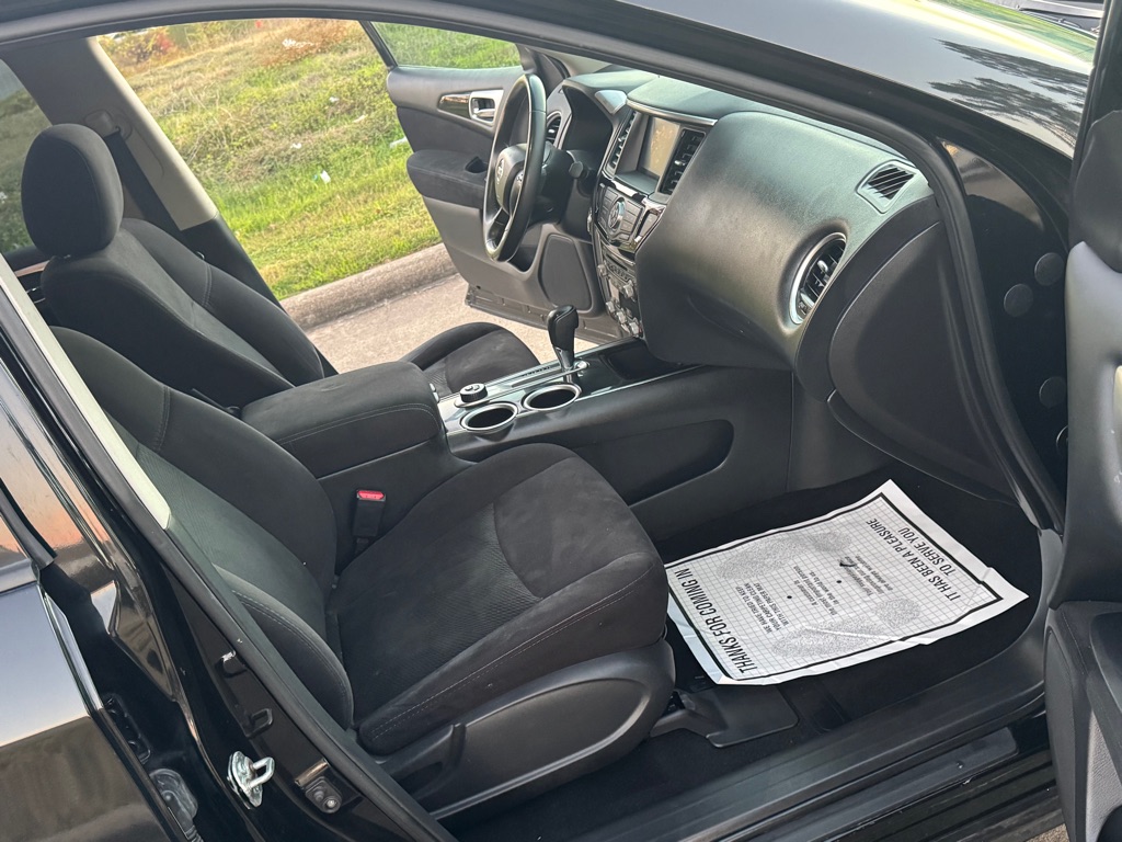 Photo 11 of this NISSAN PATHFINDER