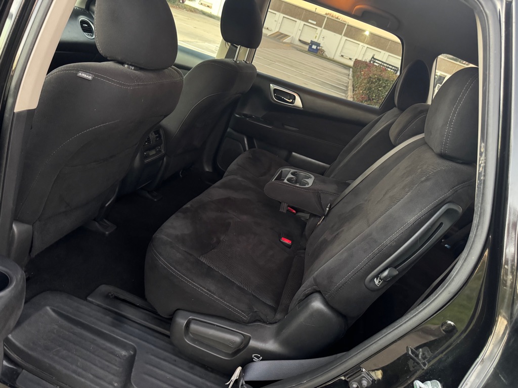 Photo 13 of this NISSAN PATHFINDER