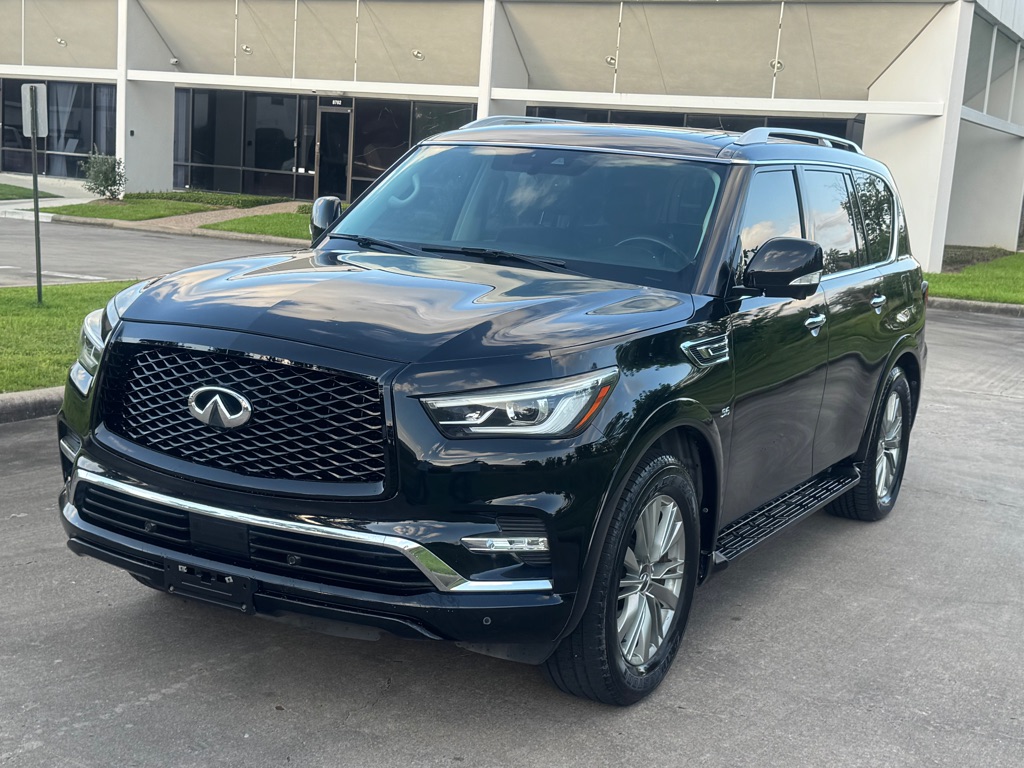 Photo 2 of this INFINITI QX80