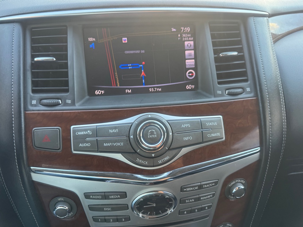 Photo 19 of this INFINITI QX80