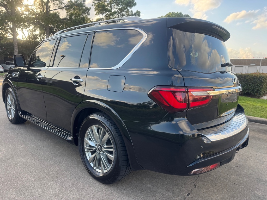 Photo 6 of this INFINITI QX80
