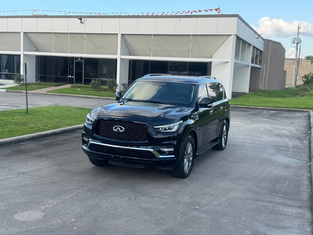 Photo 11 of this INFINITI QX80