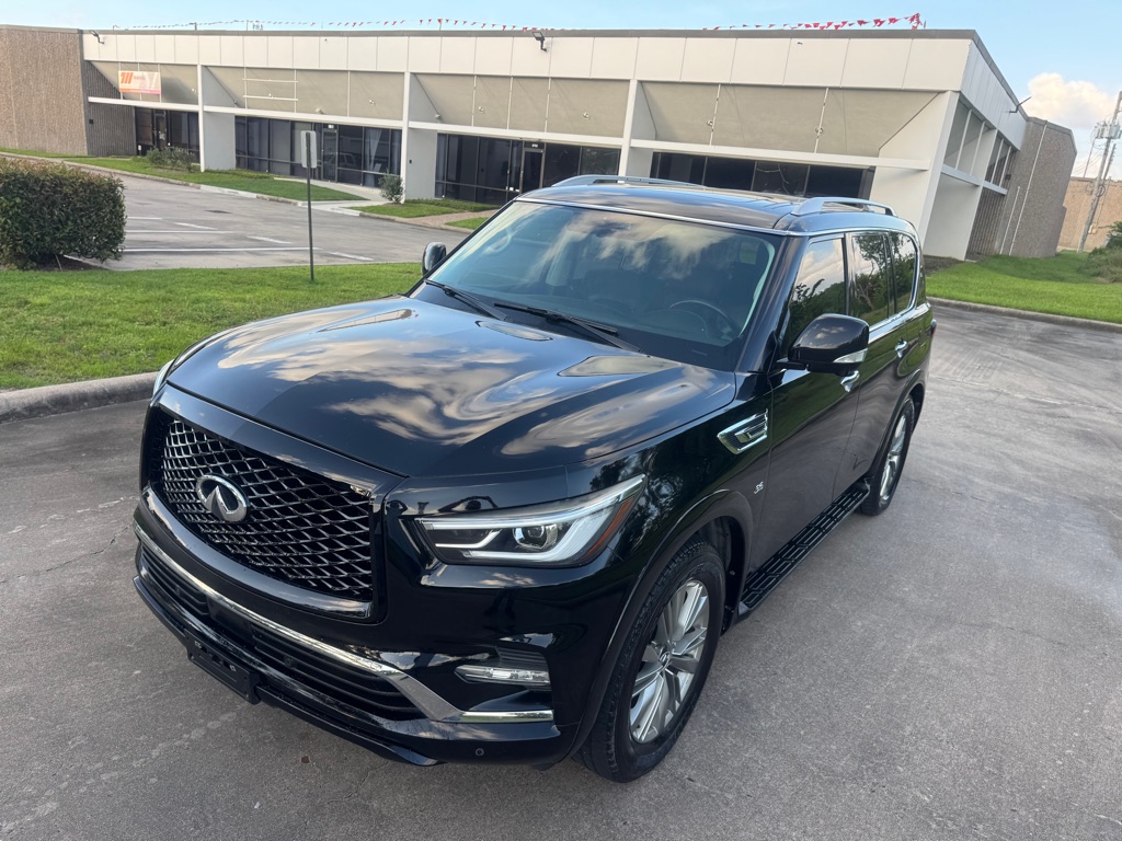 Photo 9 of this INFINITI QX80