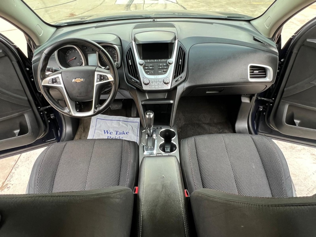 Photo 15 of this CHEVROLET EQUINOX