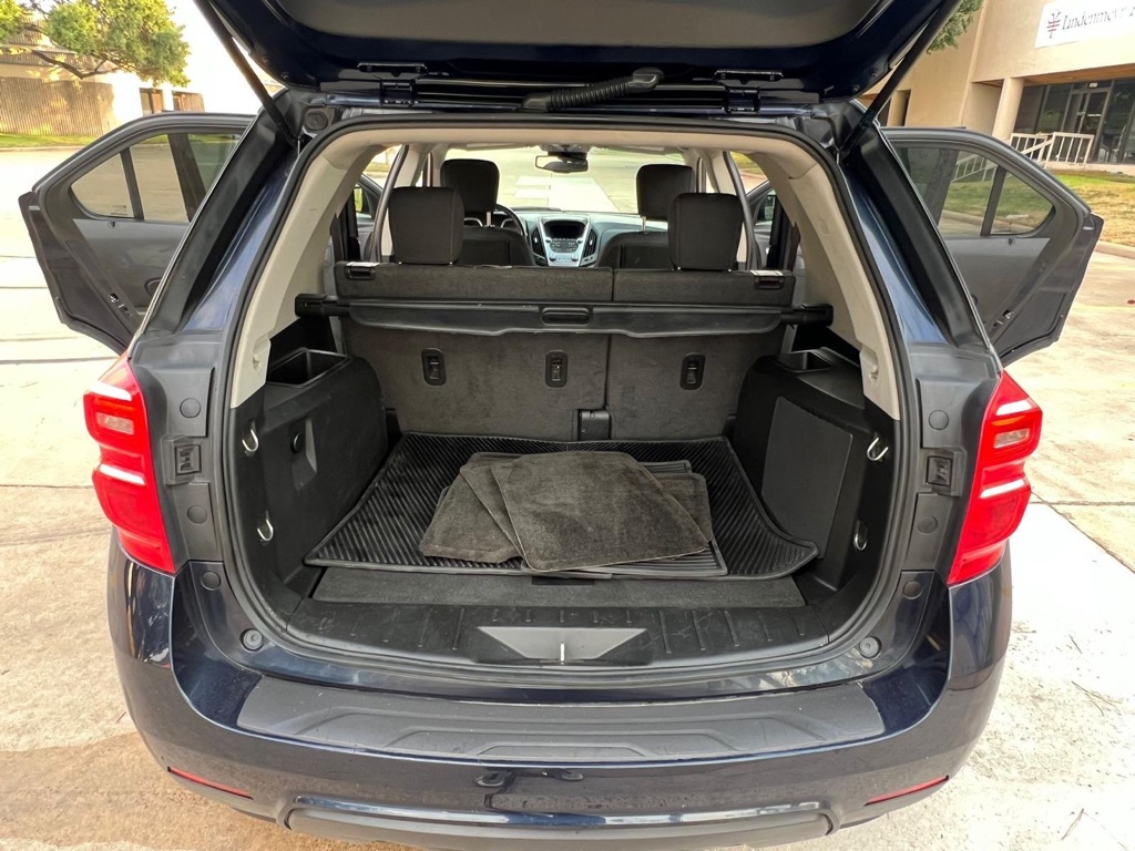 Photo 16 of this CHEVROLET EQUINOX