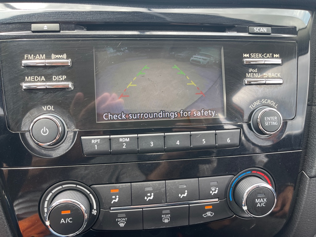 Photo 41 of this NISSAN ROGUE