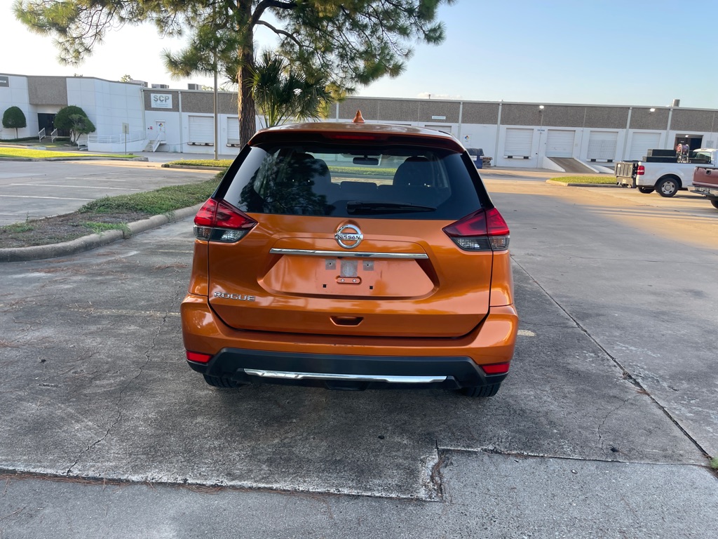 Photo 6 of this NISSAN ROGUE