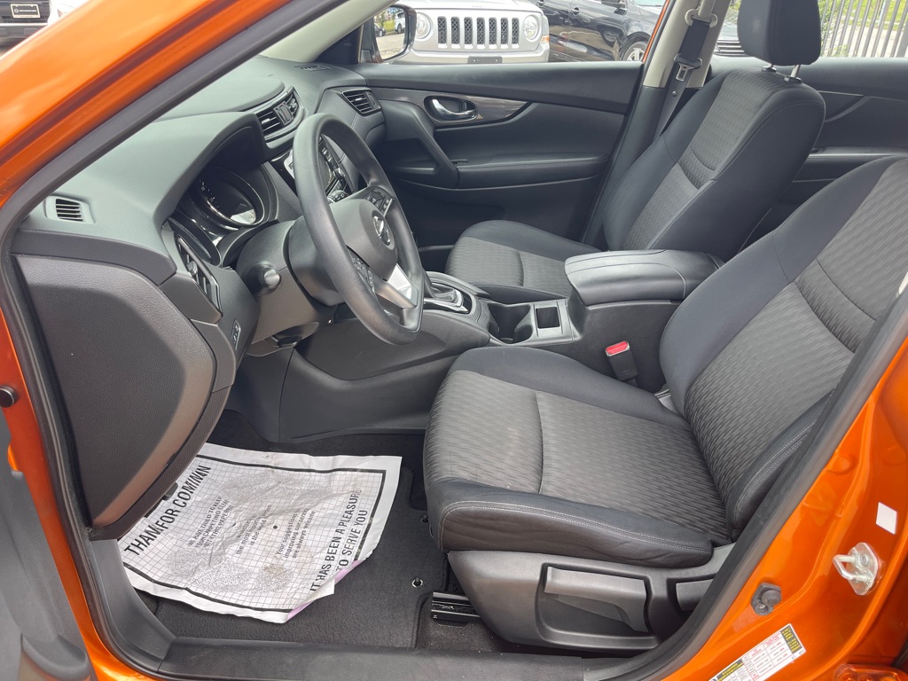 Photo 29 of this NISSAN ROGUE