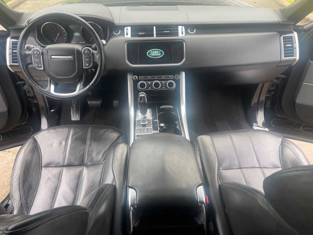 Photo 16 of this LAND ROVER RANGE ROVER SPO