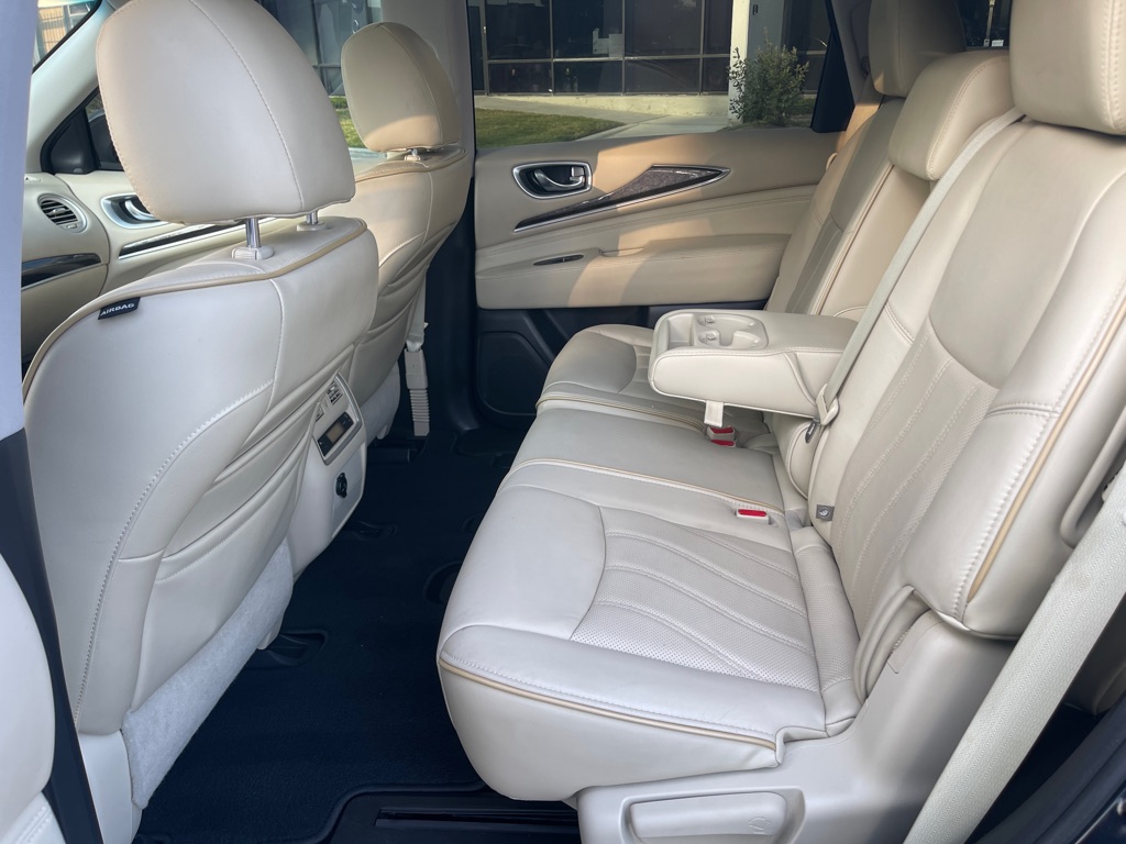 Photo 13 of this INFINITI QX60