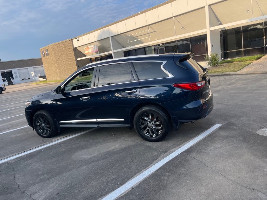 Photo 11 of this INFINITI QX60