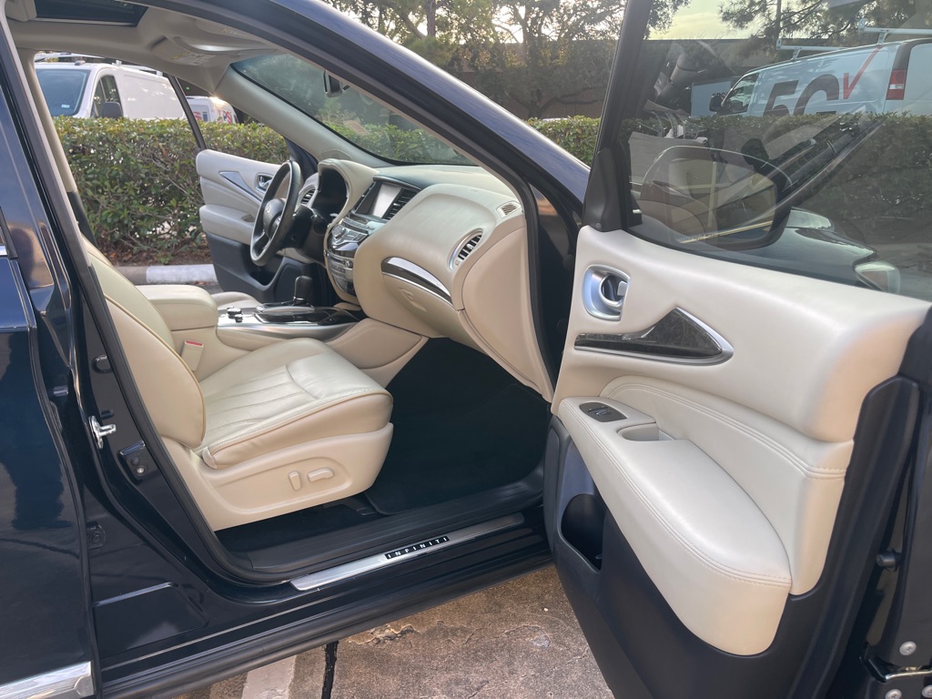Photo 20 of this INFINITI QX60