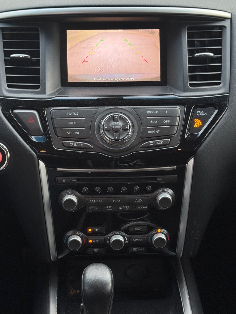 Photo 15 of this NISSAN PATHFINDER
