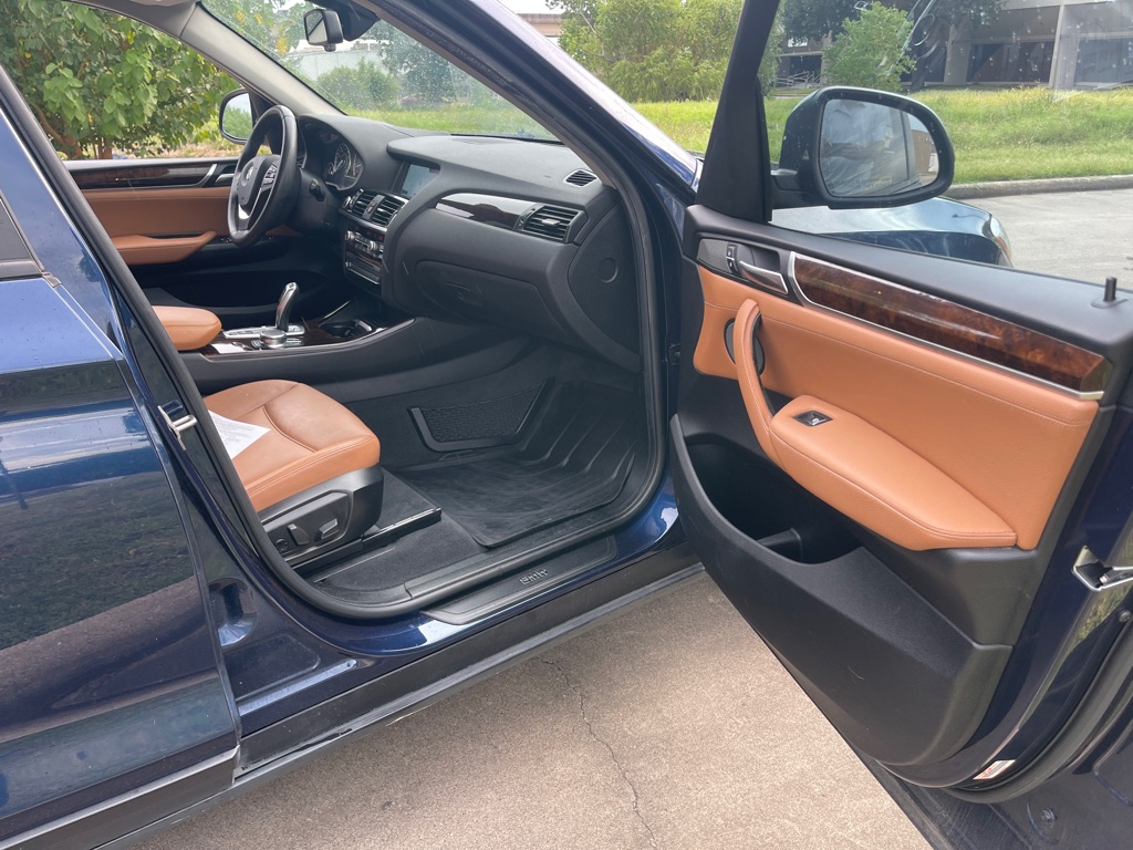 Photo 12 of this BMW X3