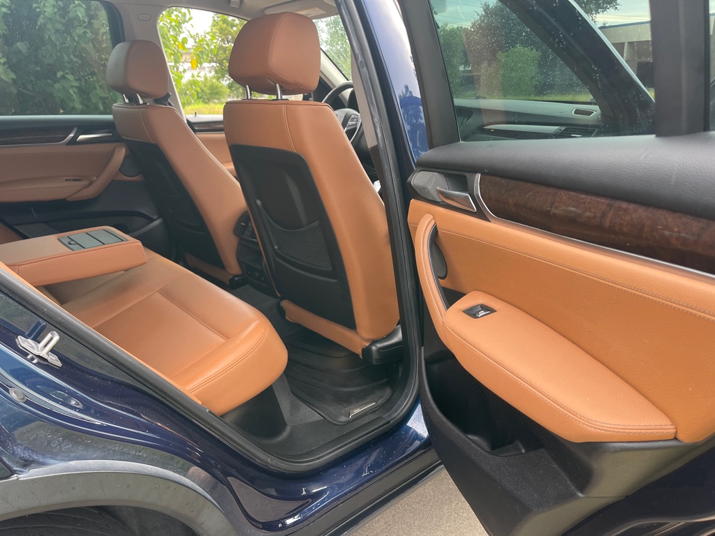 Photo 15 of this BMW X3