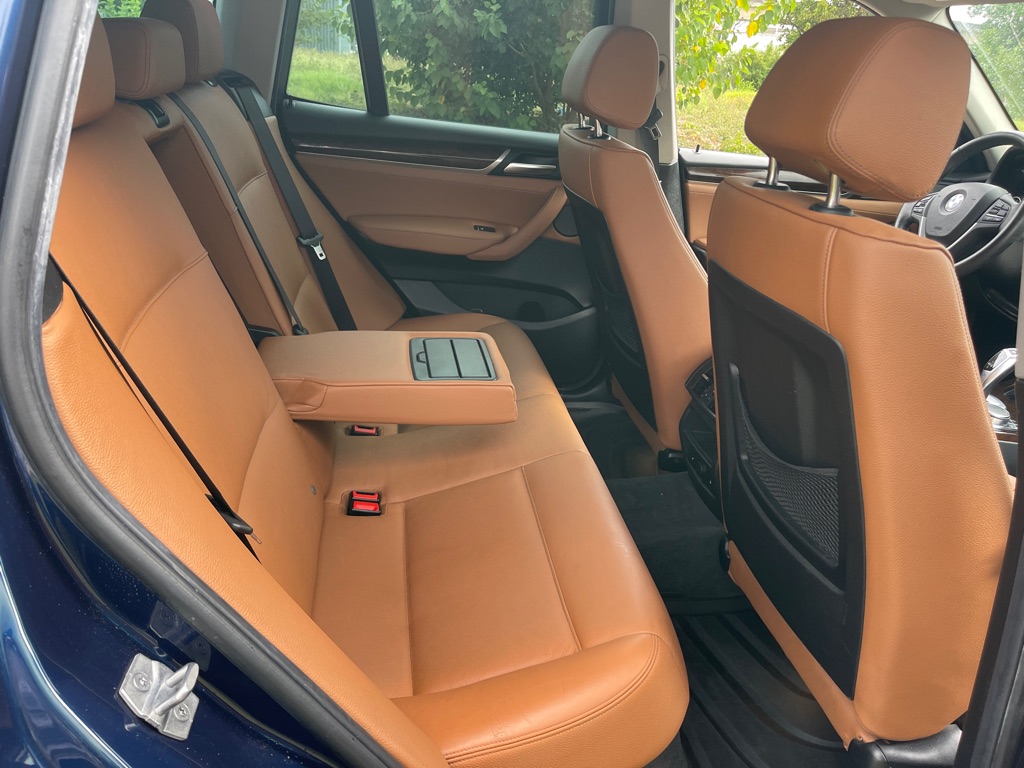 Photo 14 of this BMW X3