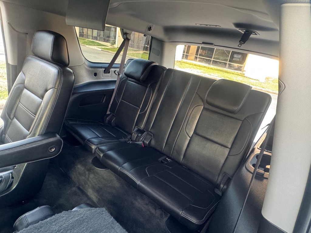 Photo 14 of this GMC YUKON XL