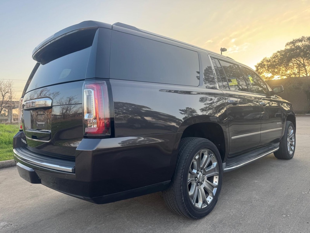 Photo 5 of this GMC YUKON XL