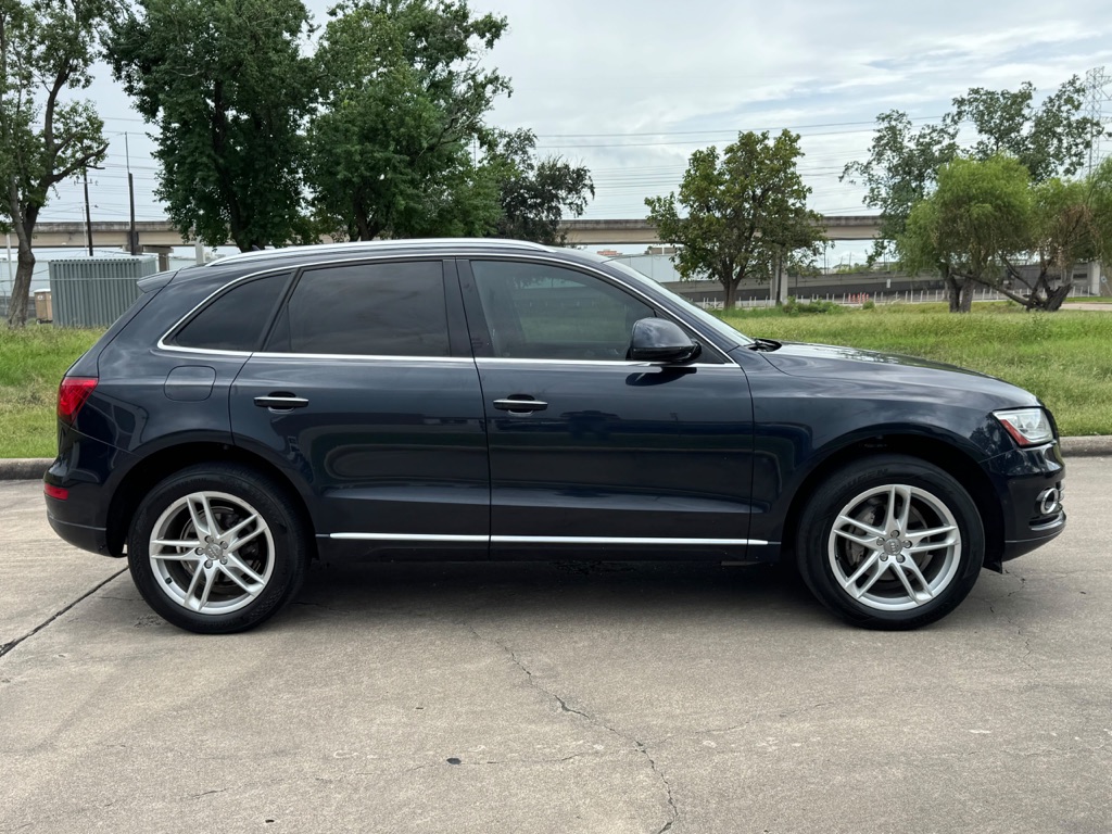 Photo 4 of this AUDI Q5